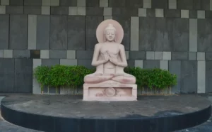statue-of-buddha-at-smriti-park