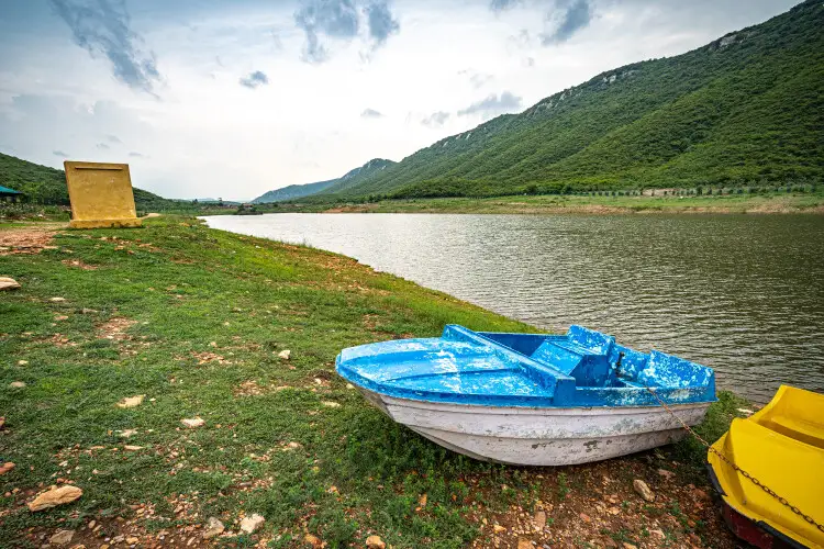 Tranquil Ghora Katora Lake in Nalanda - Serene Oasis